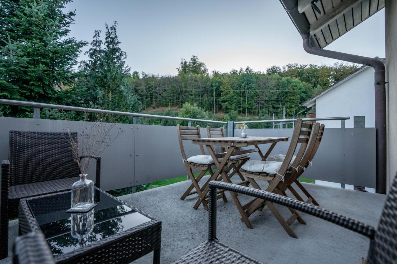 Moderne Wohnung Mit Parkplatz - Top Floor Ostermundigen Exterior foto